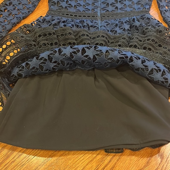 Self-portrait Woman’s Navy Lace Ruffle Dress Size US 2 - Picture 4 of 6